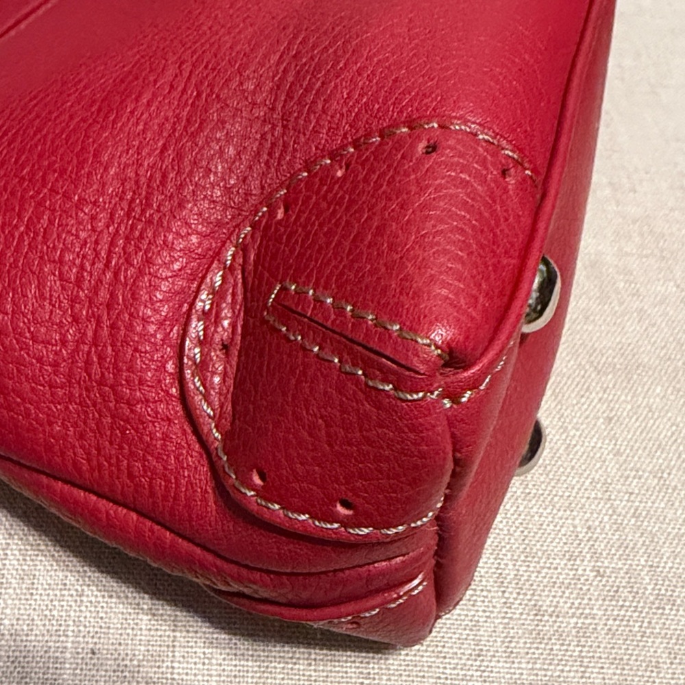 Tignanello Red Pebbled Leather Shoulder Bag - Picture 4 of 15